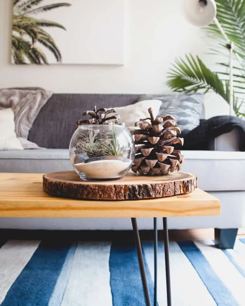Home decorating ideas on a budget: use wood