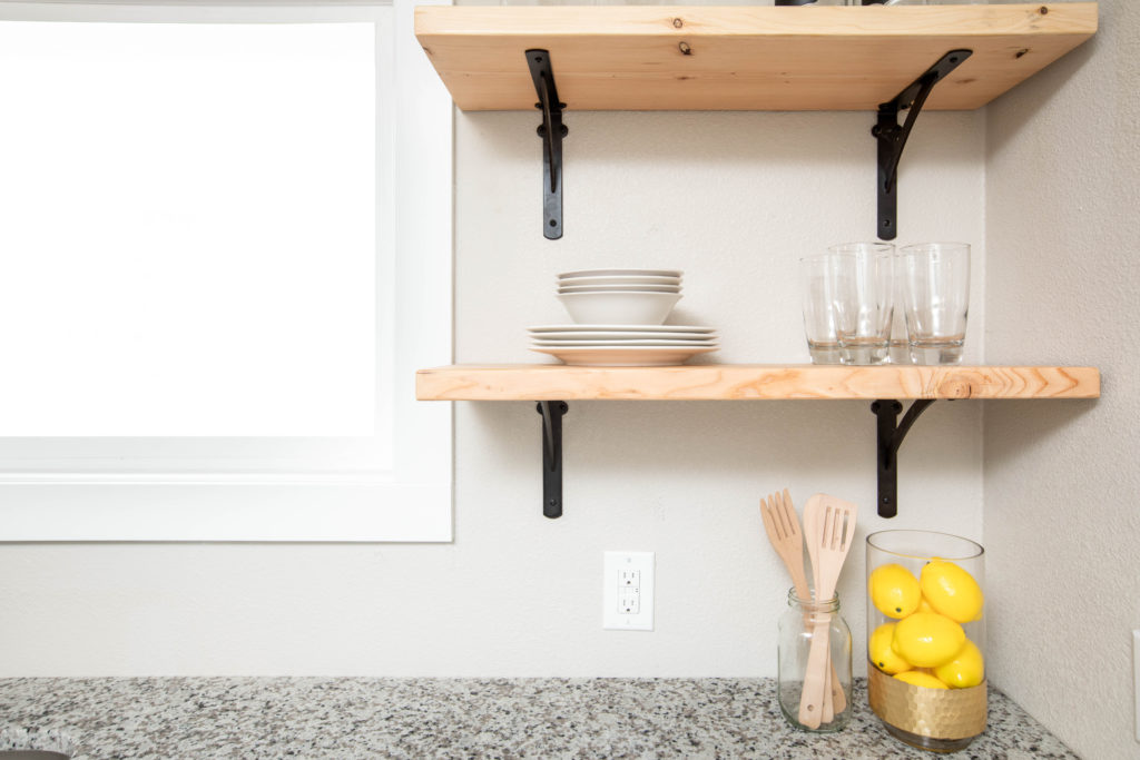 Home decorating ideas on a budget: make shelves