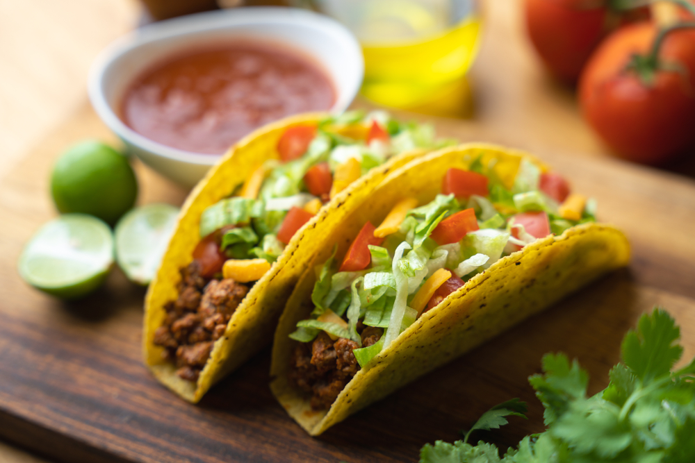 cheap easy dinners big families; tacos| Swoosh Finance 