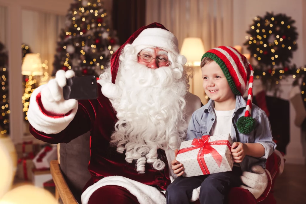 get a job as Santa to earn extra money for christmas | Swoosh Finance