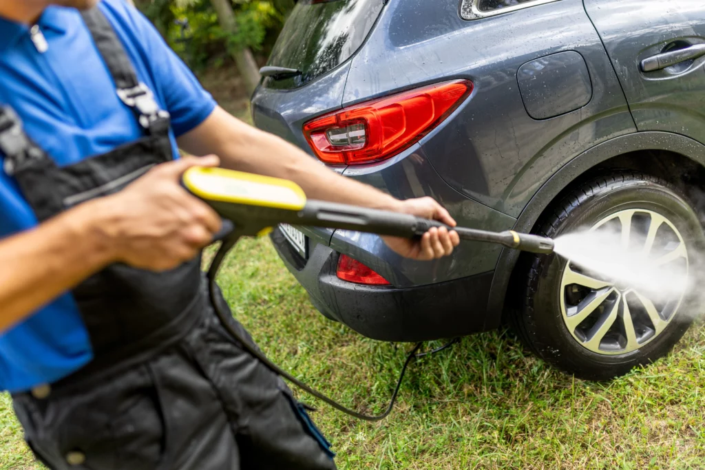 wash cars to make extra money for christmas | Swoosh Finance