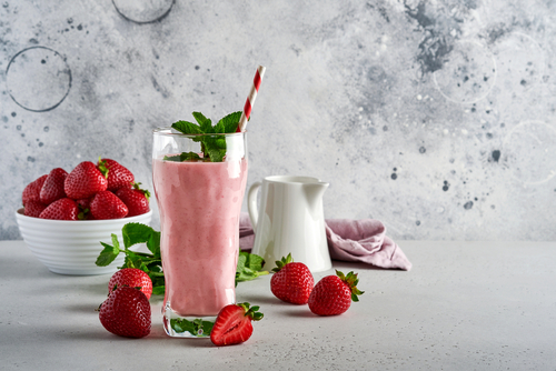 Simple lunch to work idea: Protein Smoothie | Swoosh Finance