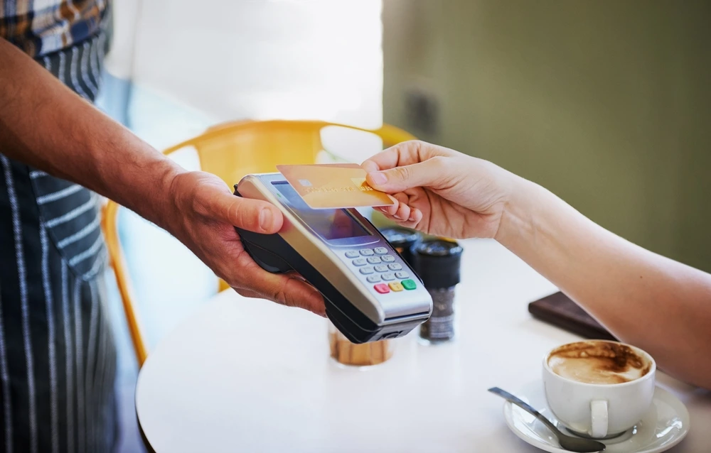 Paying with a card | Swoosh Finance