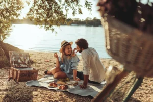 Picnic on the beach date idea for Valentine's Day
