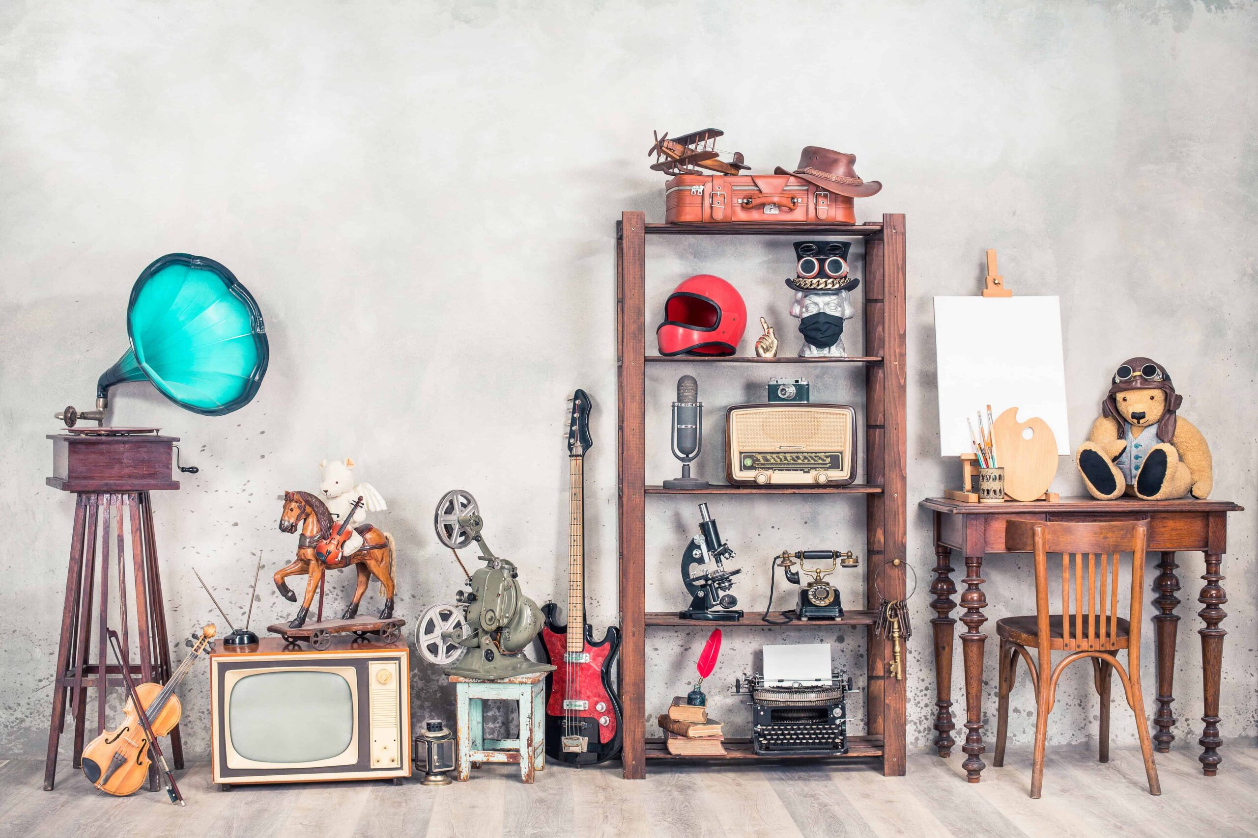 Home decorating ideas on a budget: display collectibles